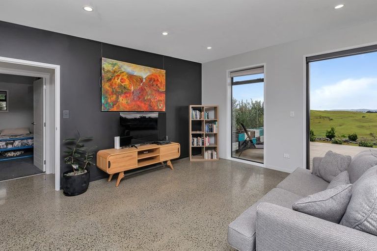 Photo of property in 77 Wairimu Way, Waipu, 0582