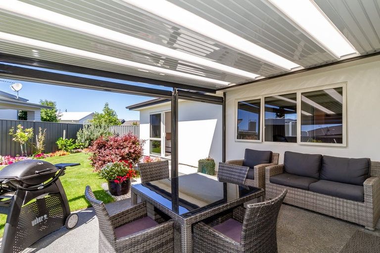 Photo of property in 12 Rotoiti Way, Poraiti, Napier, 4112