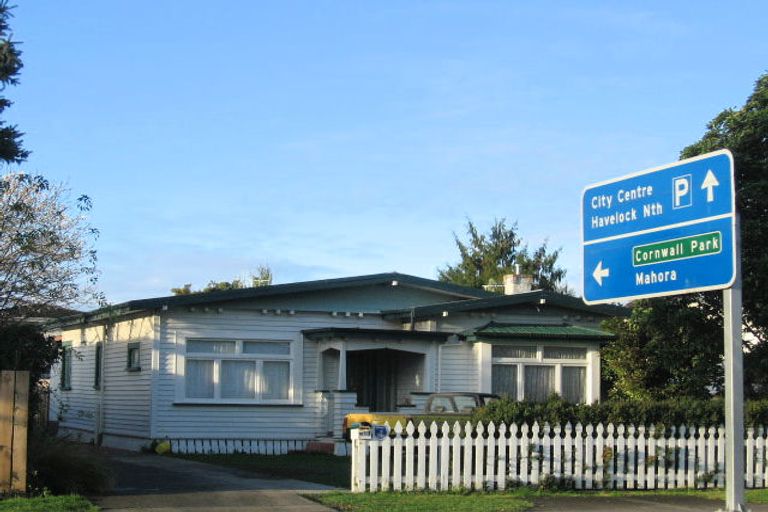 Photo of property in 613 Saint Aubyn Street West, Saint Leonards, Hastings, 4120