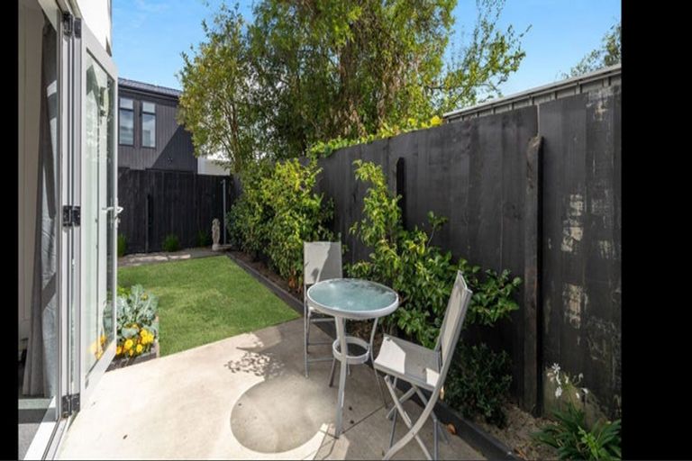 Photo of property in 25c Champion Street, Edgeware, Christchurch, 8013