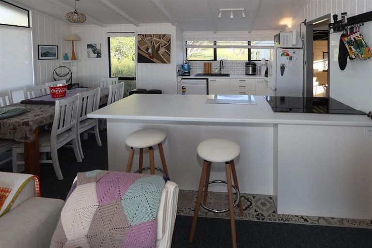 Photo of property in 223 Paku Drive, Tairua, 3508