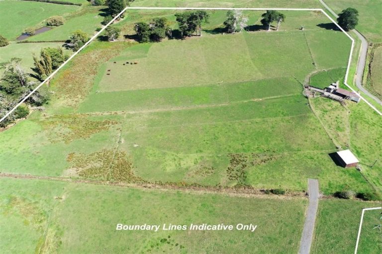 Photo of property in 197 Charles Road, Karaka, Papakura, 2580