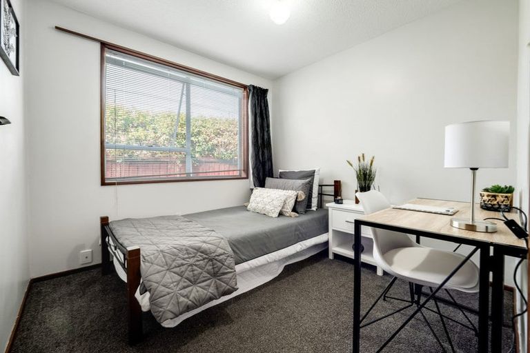 Photo of property in 1/18 Heaphy Place, Casebrook, Christchurch, 8051