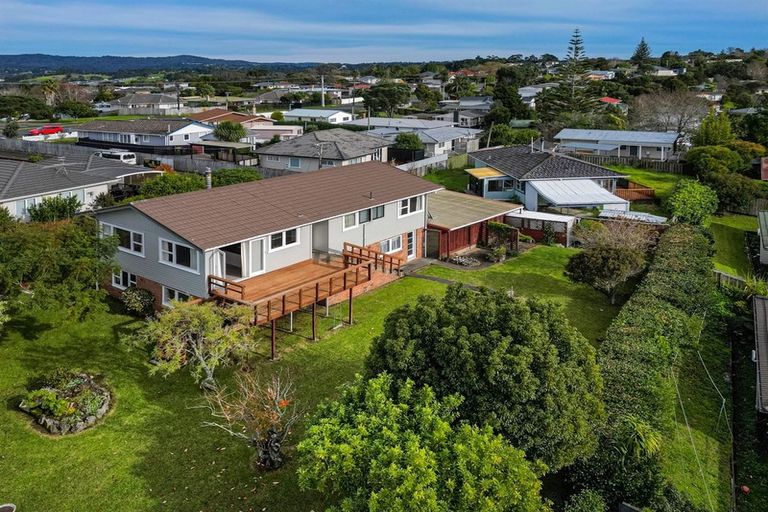Photo of property in 175 Waimumu Road, Massey, Auckland, 0614