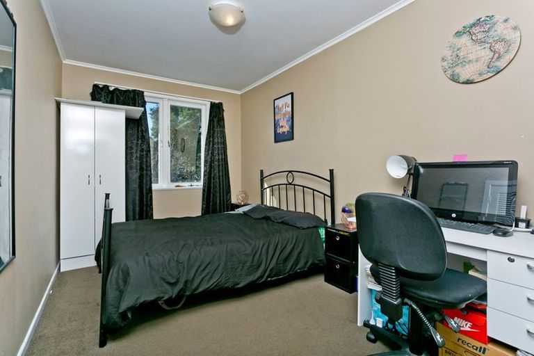 Photo of property in 8 Statesman Street, Henderson, Auckland, 0612