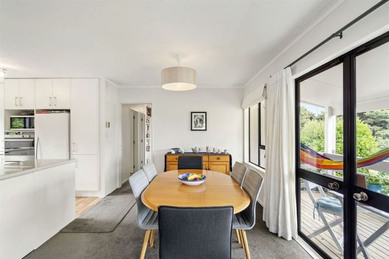 Photo of property in 3 Emery Grove, Bayview, Auckland, 0629