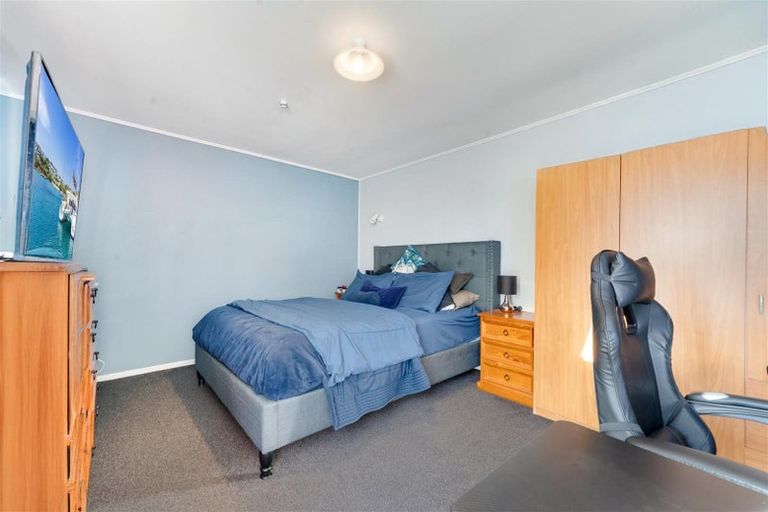 Photo of property in 7 Lipton Grove, Opaheke, Papakura, 2113