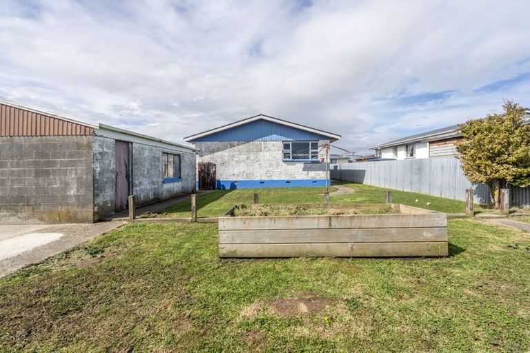 Photo of property in 24 Argyle Street, Kew, Invercargill, 9812