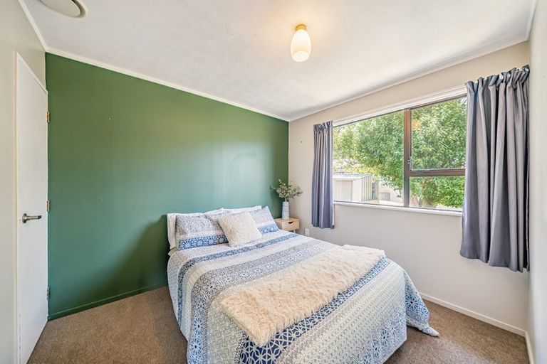 Photo of property in 2/84 Gillespies Road, Birchville, Upper Hutt, 5018