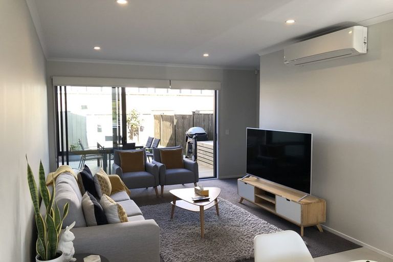 Photo of property in 3 Cambie Avenue, Red Beach, 0932