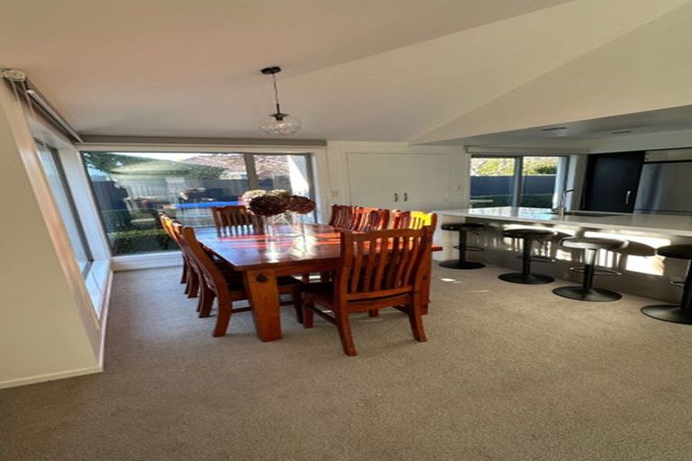 Photo of property in 1/195b Wairakei Road, Bryndwr, Christchurch, 8053