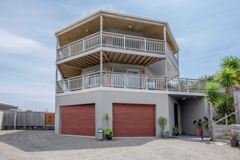 Photo of property in 103 Rua Avenue, Waitarere Beach, Levin, 5510