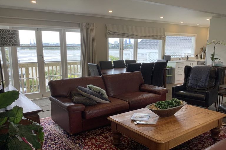 Photo of property in 115 Norwood Road, Bayswater, Auckland, 0622