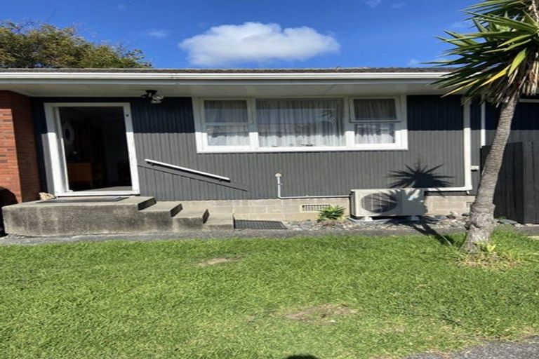 Photo of property in 2/53 Pakuranga Road, Pakuranga, Auckland, 2010