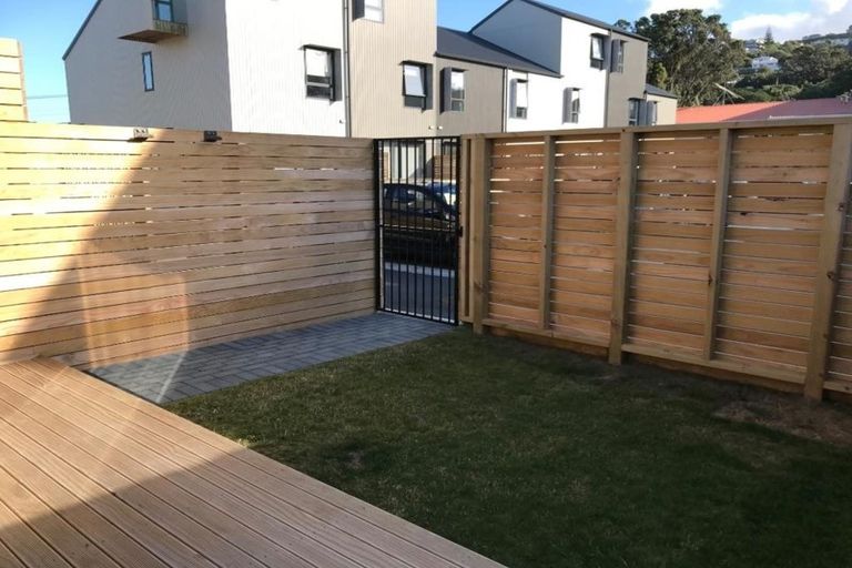 Photo of property in 1/12 Stanley Street, Berhampore, Wellington, 6023