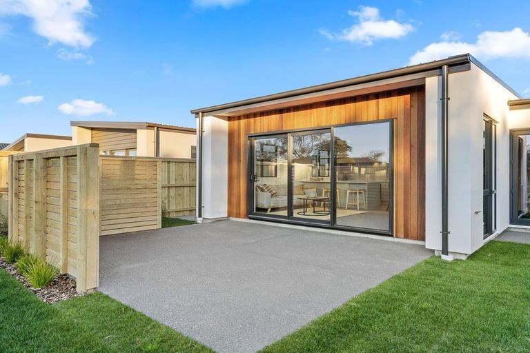 Photo of property in 30 Eccles Place, Halswell, 8025