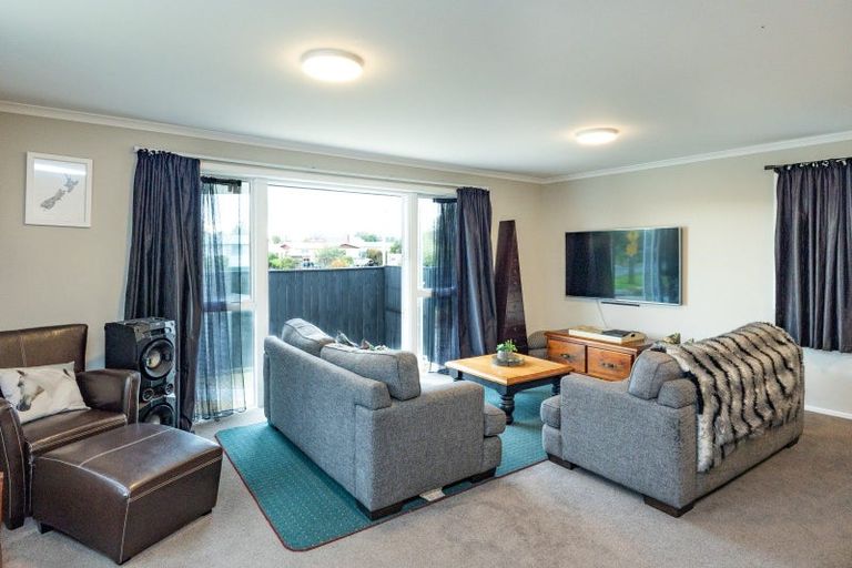 Photo of property in 12b Phillips Street, Sanson, 4817