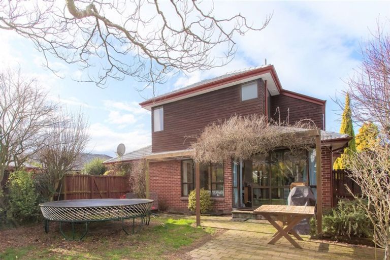 Photo of property in 15 Sevenoaks Drive, Bryndwr, Christchurch, 8053