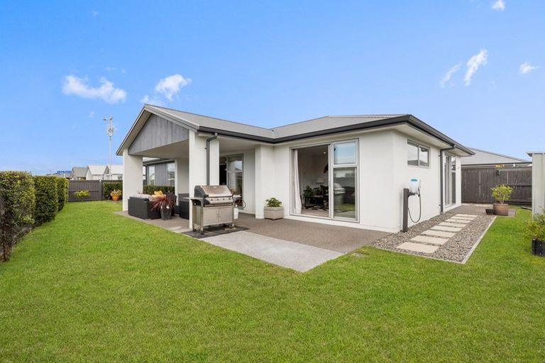 Photo of property in 54 Penetaka Heights, Pyes Pa, Tauranga, 3112