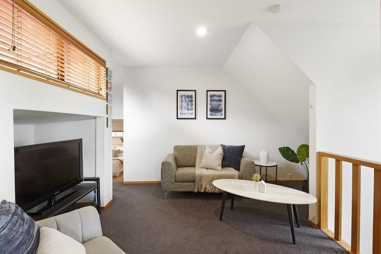 Photo of property in 27b Lookaway Place, Huntsbury, Christchurch, 8022