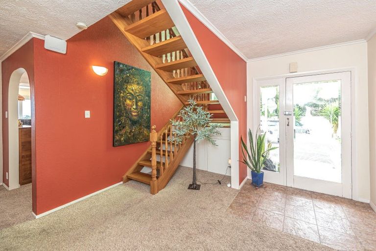 Photo of property in 12 Rawhiti Place, Saint Johns Hill, Whanganui, 4501