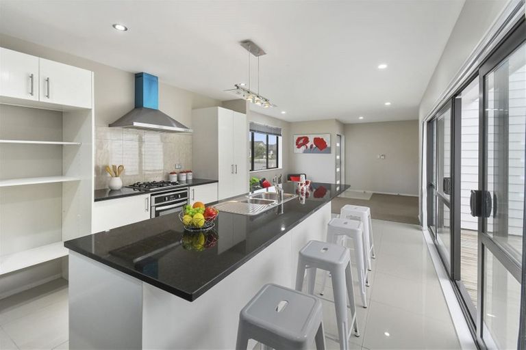 Photo of property in 53 Tarapiroe Avenue, Takanini, 2112