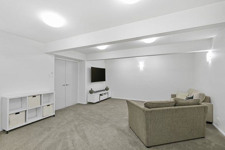 Photo of property in 80 Parkvale Road, Karori, Wellington, 6012