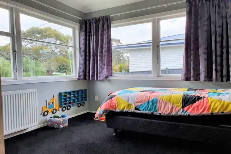 Photo of property in 256 Taita Drive, Taita, Lower Hutt, 5011