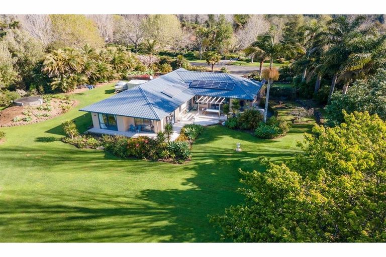 Photo of property in 28 Davis Strongman Place, Kerikeri, 0293