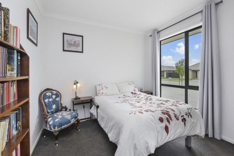 Photo of property in 34 Rossall Crescent, Rolleston, 7615