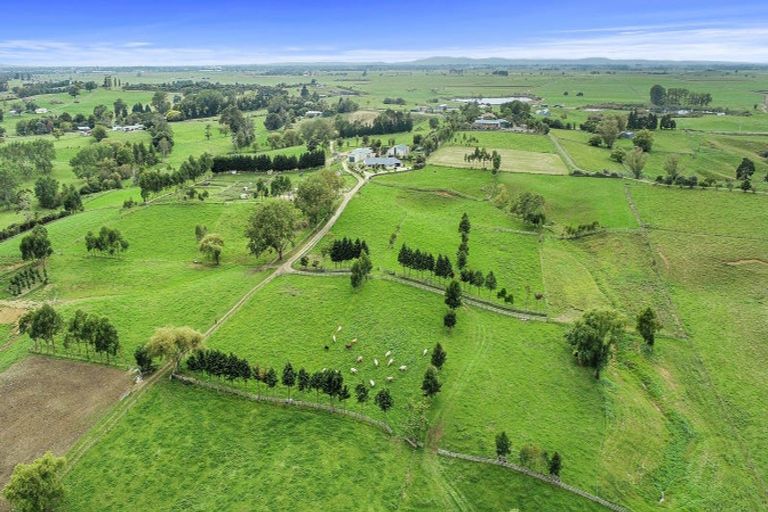 Photo of property in 800 Tuhikaramea Road, Ngahinapouri, Hamilton, 3290