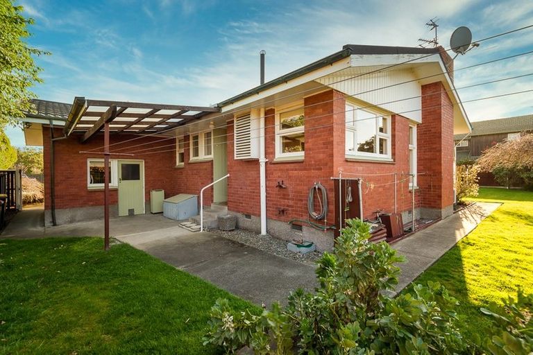 Photo of property in 12 Brackendale Place, Burnside, Christchurch, 8041