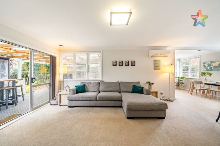 Photo of property in 1 Waldie Grove, Avalon, Lower Hutt, 5011