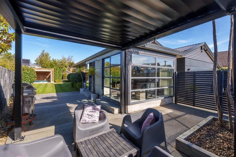 Photo of property in 3 Highgate Avenue, Merivale, Christchurch, 8014