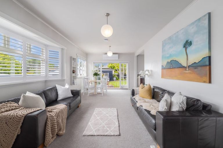 Photo of property in 15 Aorangi Road, Bryndwr, Christchurch, 8053