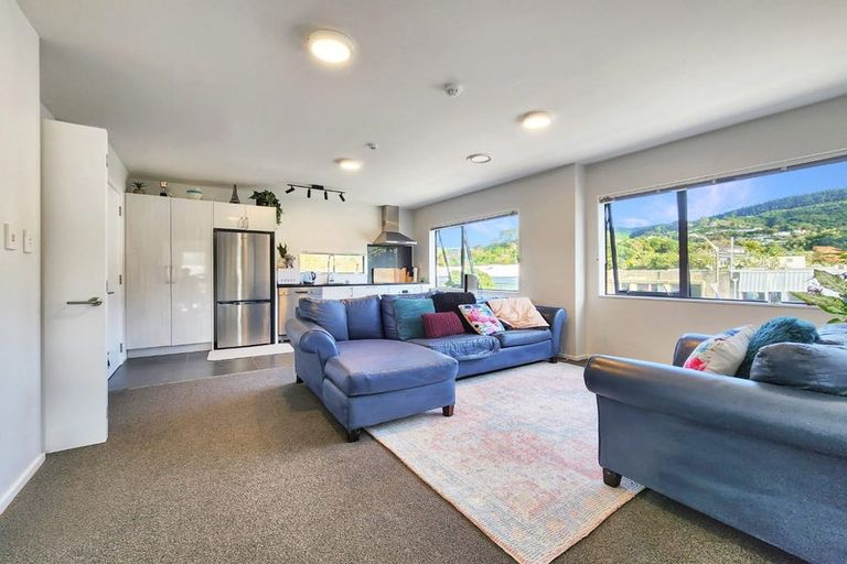 Photo of property in 4/232 Main Road, Tawa, Wellington, 5028
