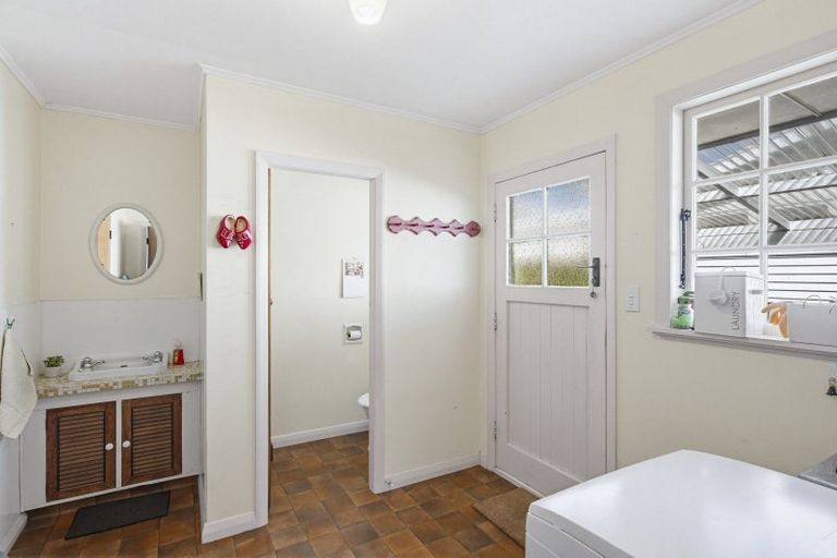 Photo of property in 6 Teoti Street, Paraparaumu Beach, Paraparaumu, 5032