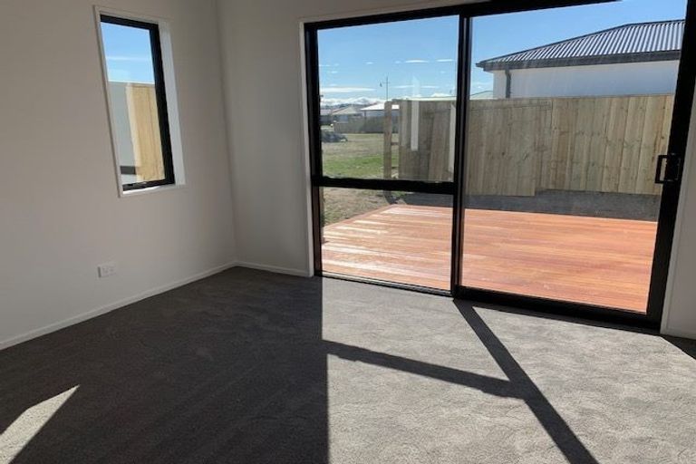 Photo of property in 9 Waituna Street, Pegasus, 7612