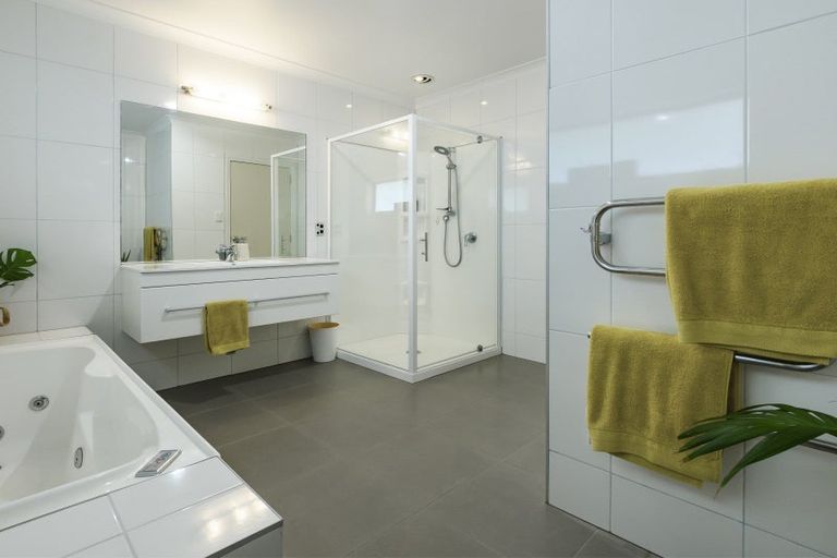 Photo of property in 56 Rexford Heights, Pyes Pa, Tauranga, 3112