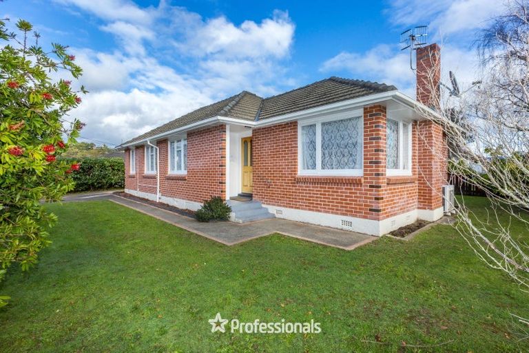 Photo of property in 53 Totara Park Road, Clouston Park, Upper Hutt, 5018