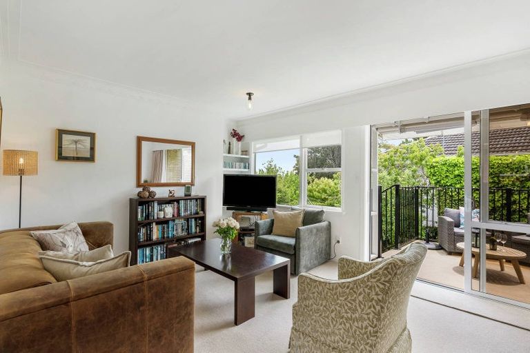 Photo of property in 2/6 Pine Terrace, Howick, Auckland, 2014
