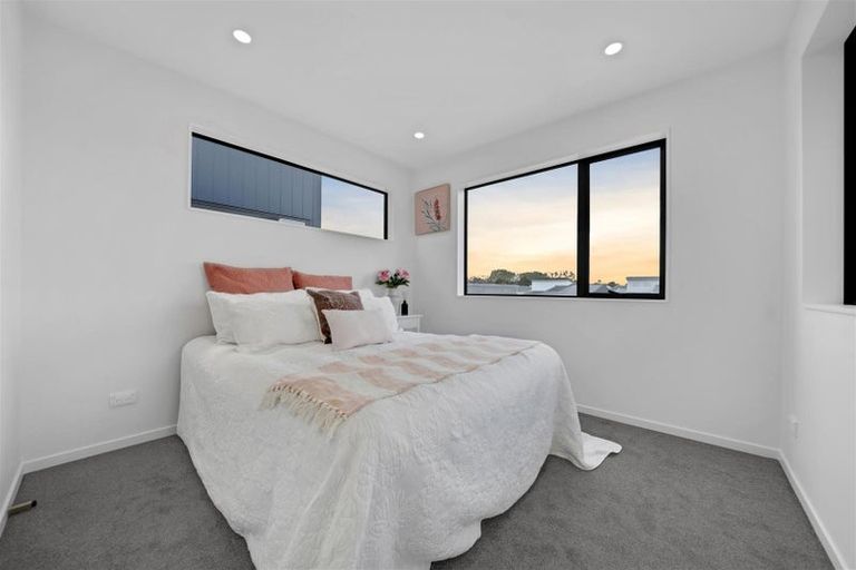 Photo of property in 39 John Gray Street, Papakura, 2110