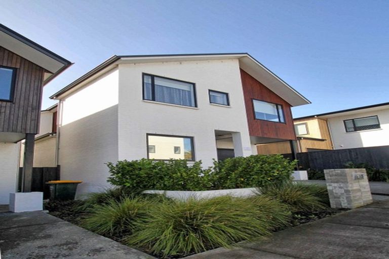 Photo of property in 3 Frances Bryers Road, Hobsonville, Auckland, 0616