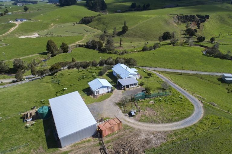 Photo of property in 82 Johnson Road, Hukerenui, Hikurangi, 0182