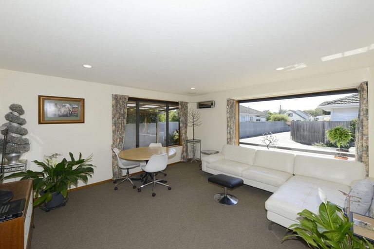 Photo of property in 2/82 Middleton Road, Upper Riccarton, Christchurch, 8041