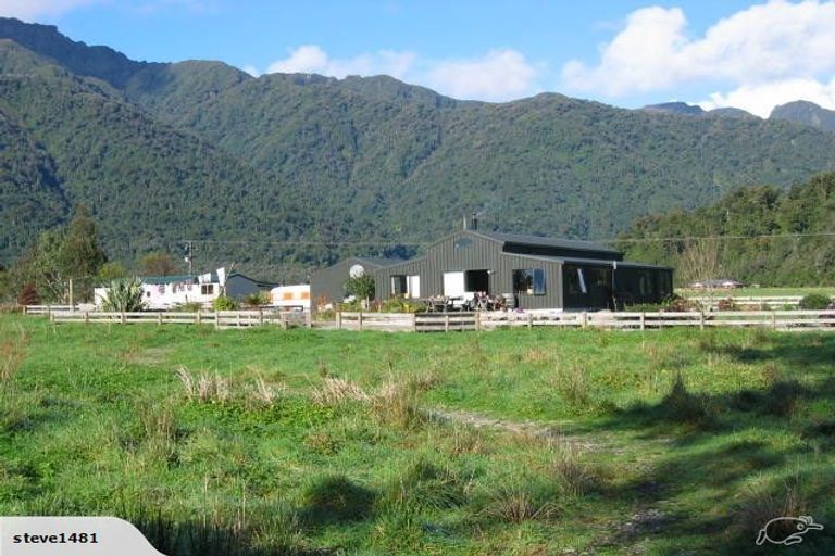 Photo of property in 70 Greens Road, Linton, Palmerston North, 4472