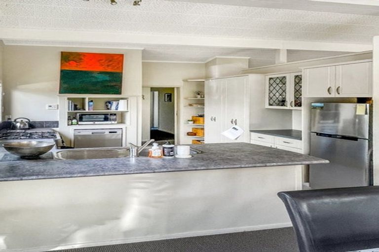 Photo of property in 73 Iranui Road, Inner Kaiti, Gisborne, 4010