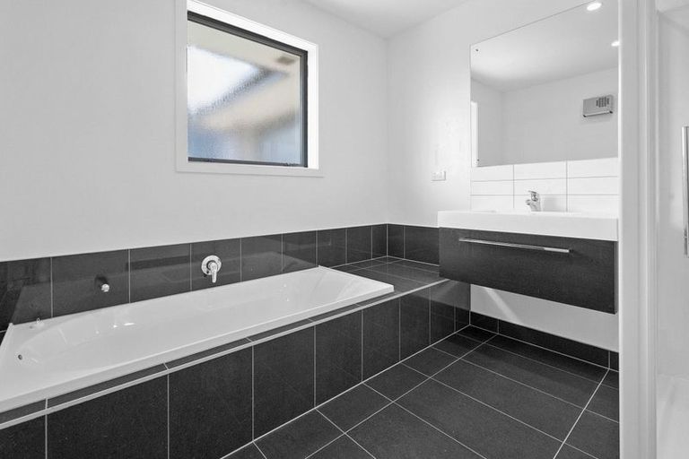 Photo of property in 30 Greenstone Street, Rolleston, 7614