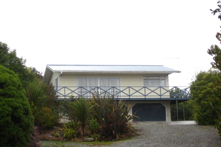 Photo of property in 14 Kehu Street, Moana, 7872