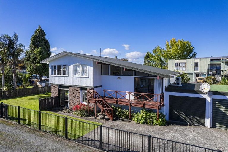 Photo of property in 72 Fairway Drive, Te Kamo, Whangarei, 0112